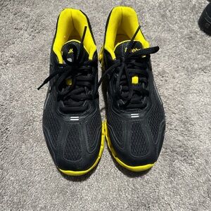 Reebok Men's Black and Yellow Athletic Shoes
